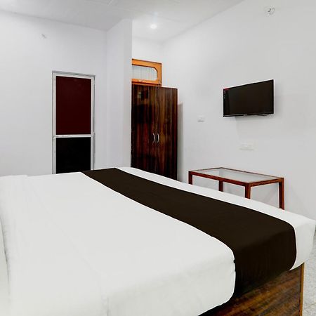 Hotel O White House Hasanganj Экстерьер фото